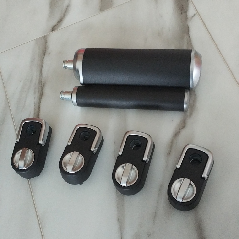 Range Rover Tie Down Compartment Hooks and Divider!